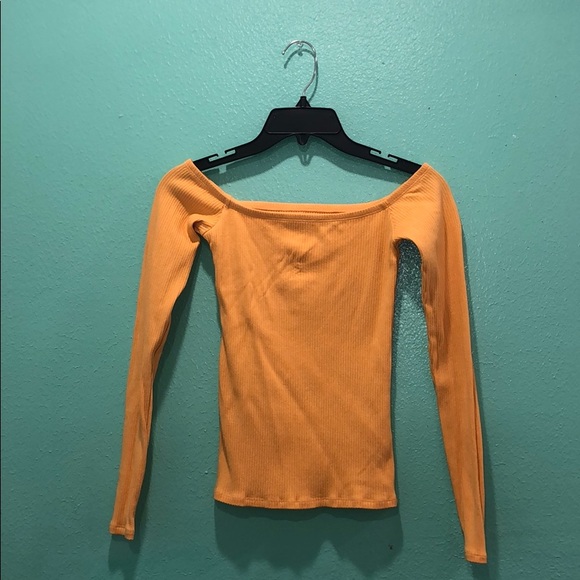 Hollister Tops - Holistic long sleeve T